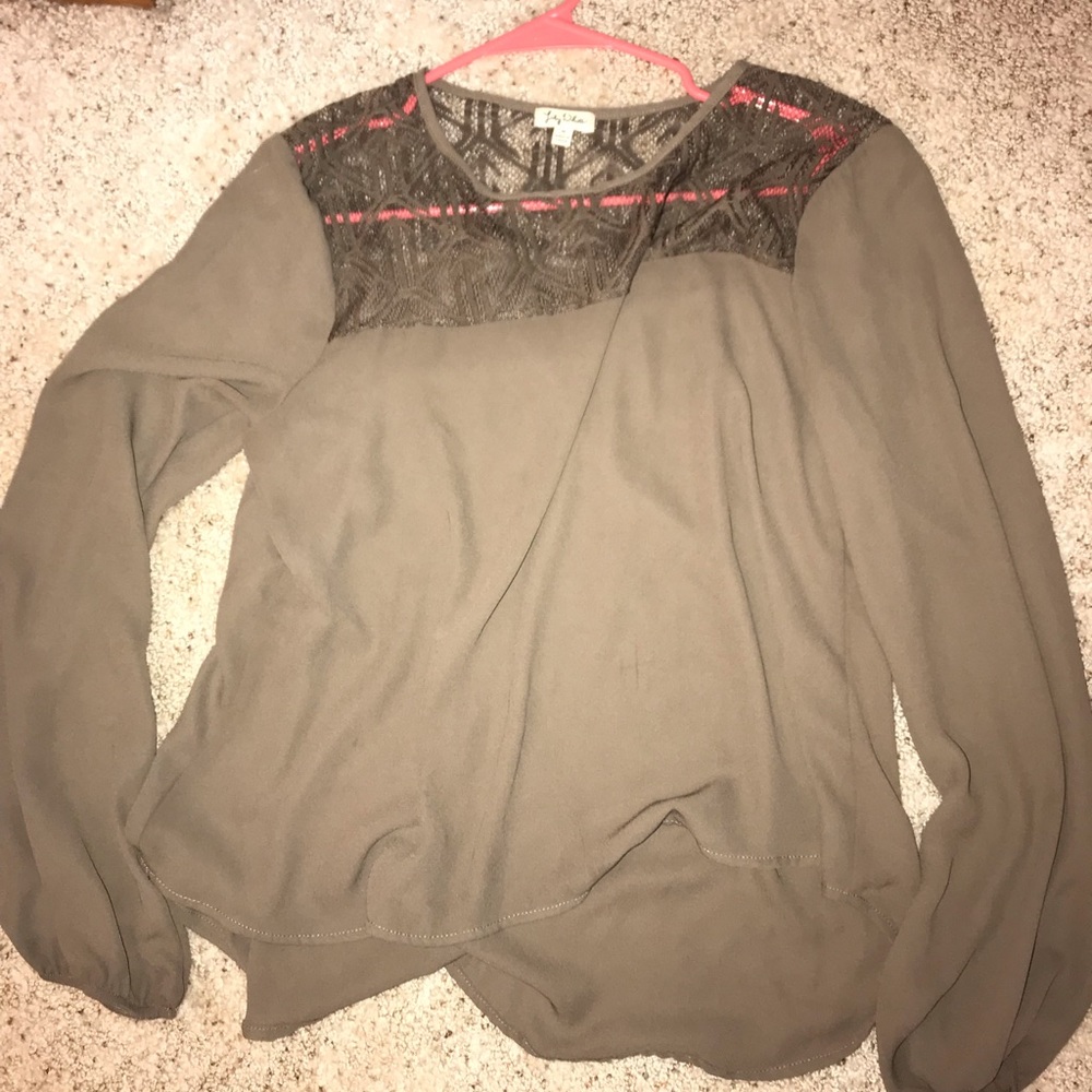 Long sleeve shirt
